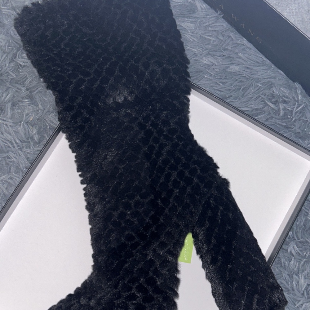 Azalea Wang platform boot